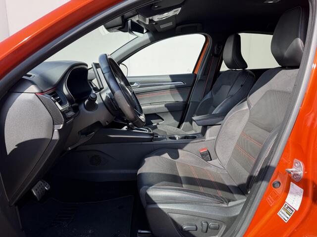 Renault Arkana 1.3 TCe 140 / Adaptieve Cruise / Lederen Bekleding / BOSE Audio / Elektr. Stoelen / Stoel Verwarming / Camera / Dodehoek Detectie / Navigatie / All Season Banden / DAB /