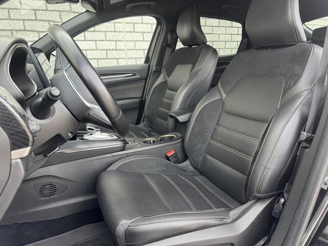 Renault Arkana 1.6 E-Tech hybrid 145 E-Tech Engineered | Stuur + Stoelverwarming | Achteruitrijcamera | Adaptive Cruise Control | Navigatie | Apple CarPlay / Android Auto |