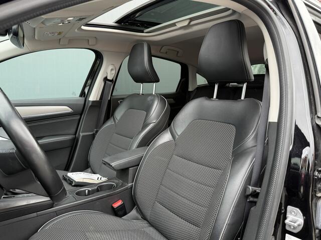 Renault Arkana 1.6 E-Tech Hybrid 145 Intens | AUTOMAAT | WORDT NOG GEPOETST | PANO DAK | STOEL + STUUR VERW. | ADAPTIVE CRUISE | LED | CAMERA | DAB+ | NAVI | CLIMA