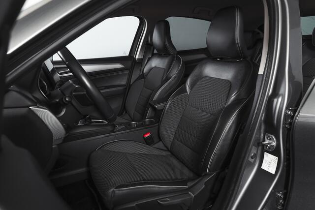 Renault Arkana 1.6 E-Tech full hybrid 145 techno | Dig. Cockpit | Adapt. Cruise | Stoel-+Stuurverw. | PDC | Camera | NAV + App, Connect | ECC | Afn. Trekhaak | LM 18" |