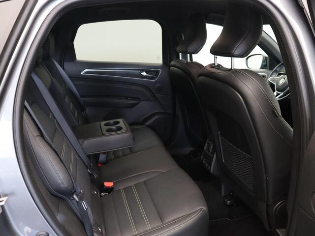 Renault Arkana E-Tech hybrid 145pk E-Tech engineered | Trekhaak | Lane assist | Stoelverwarming | Elek. bedienbare stoelen |