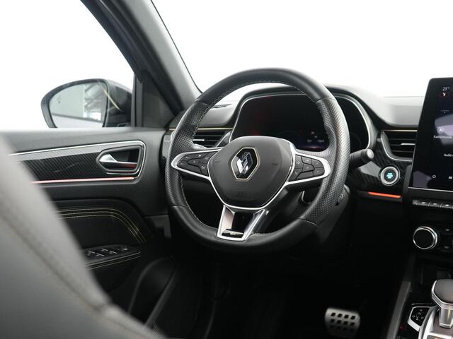 Renault Arkana 1.6 E-Tech hybrid 145 E-Tech engineered | Pano | Camera | Stoelverarming | Carplay |
