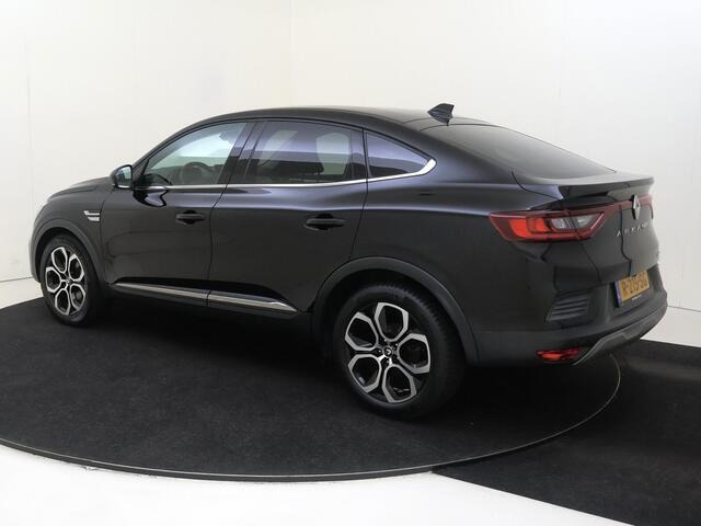 Renault Arkana 1.6 E-Tech Intens 145PK | Navigatie | Apple & Android Carplay | Climate Control | Adaptieve Cruise Control | Parkeersensoren Voor en Achter | Privacy Glass | Keyless Entry | Licht & Regensensor |