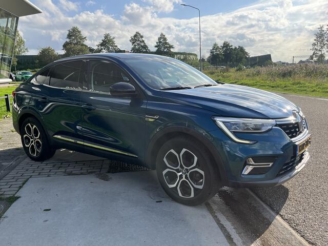 Renault Arkana 1.6 E-Tech Hybrid 145PK Intens / Camera / Stoelverw. + Stuurverw. / Parkeerhulp V+A / LMV /