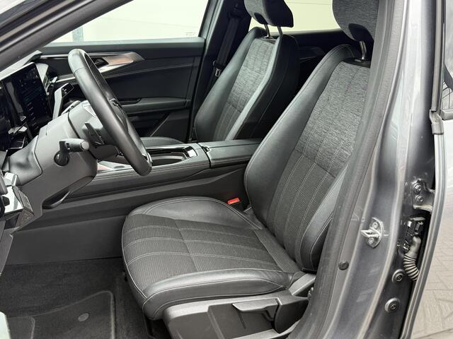 Renault Austral 1.2 E-Tech full hybrid 200 techno (Hoge Instap) Trekhaak | Navigatie | Camera | Dealer Onderhouden