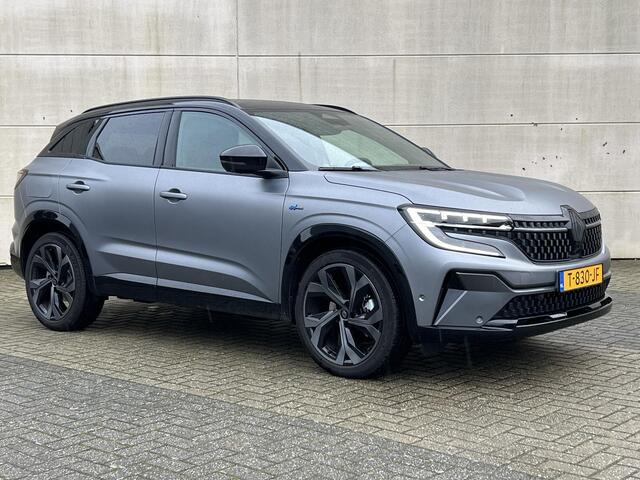 Renault Austral 1.2 E-Tech Hybrid 200 PK! Iconic Espri / Automaat / Dealer Onderhouden / Navigatie / Google Built-In / 200 PK! / 360 Camera / 1.500 KG Trekgewicht / Digitale Cockpit / Adaptieve Cruise Control / Automaat / Gris Schiste Satin /