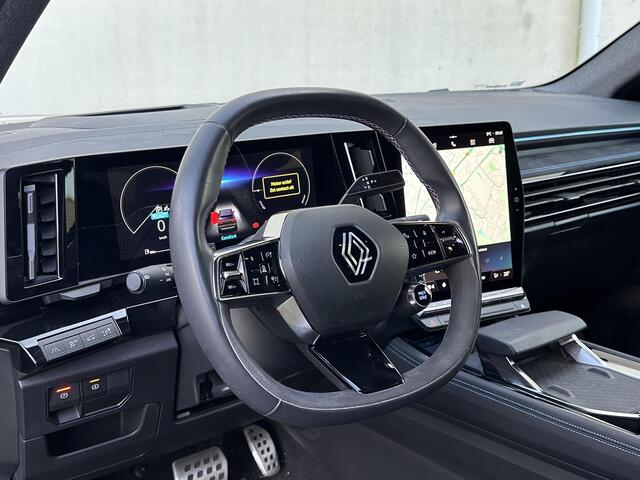 Renault Austral 1.2 E-Tech Hybrid 200 PK! Iconic Espri / Automaat / Dealer Onderhouden / Navigatie / Google Built-In / 200 PK! / 360 Camera / 1.500 KG Trekgewicht / Digitale Cockpit / Adaptieve Cruise Control / Automaat / Gris Schiste Satin /