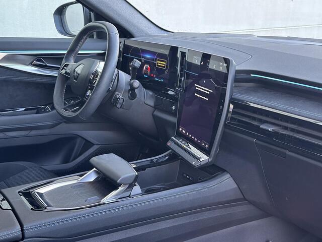 Renault Austral 1.2 E-Tech Hybrid 200 PK! Iconic Espri / Automaat / Dealer Onderhouden / Navigatie / Google Built-In / 200 PK! / 360 Camera / 1.500 KG Trekgewicht / Digitale Cockpit / Adaptieve Cruise Control / Automaat / Gris Schiste Satin /