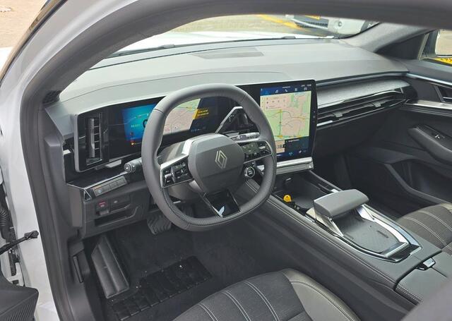 Renault Austral 1.2 E-Tech full hybrid 200 techno - Demo / pack safety / pack look / two-tone kleurstelling