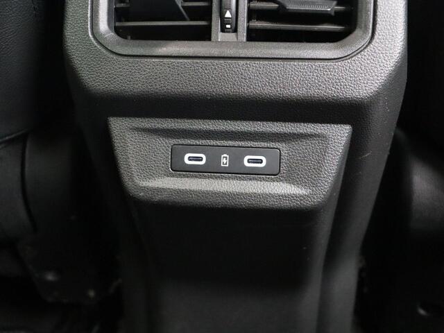 Renault Austral E-Tech full hybrid 200pk iconic esprit Alpine | Elektrisch verstelbare bestuurdersstoel met Massage | Stoel- en stuurverwarming | Lichtmetalen velgen 20" | Elektrische achterklep | Active Driver Assist |