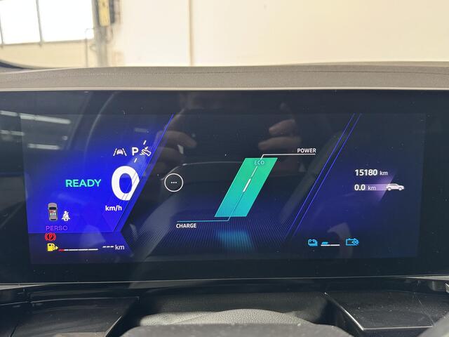 Renault Austral 1.2 E-Tech full hybrid 200 techno esprit Alpine | Navigatie | Achteruitrijcamera | Elektrisch verstelbare stoelen | Cruise control adaptief |