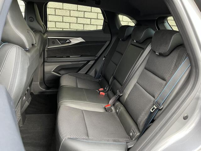 Renault Austral 1.2 E-Tech full hybrid 200 Techno Esprit Alpine | Achteruitrijcamera | Stoelverwarming | Adaptive Cruise Contol | Apple CarPlay / Android Auto |