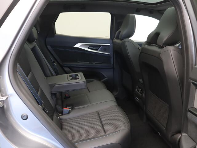 Renault Austral Iconic esprit Alpine Hybrid 200 | Achteruitrijcamera | Adaptive Cruise Control | Blind Spot Warning