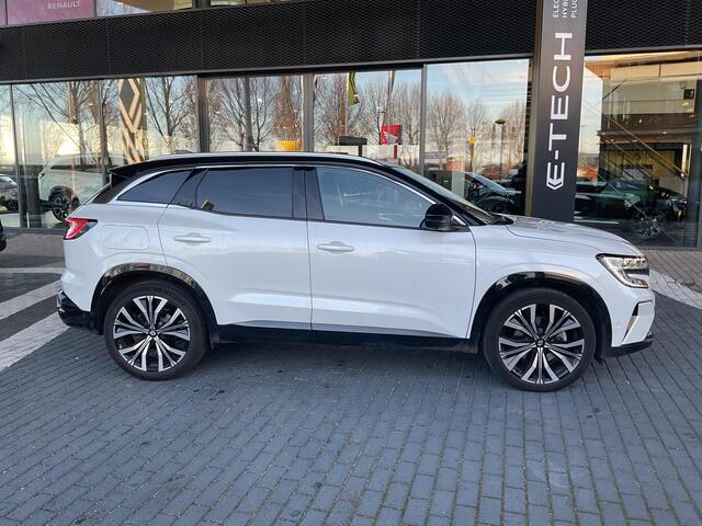 Renault Austral 1.2 E-Tech full hybrid 200 iconic esprit Alpine / ELEK. ACHTERKLEP / HARMAN KARDON SOUND SYSTEM / VERWARM. STOELEN