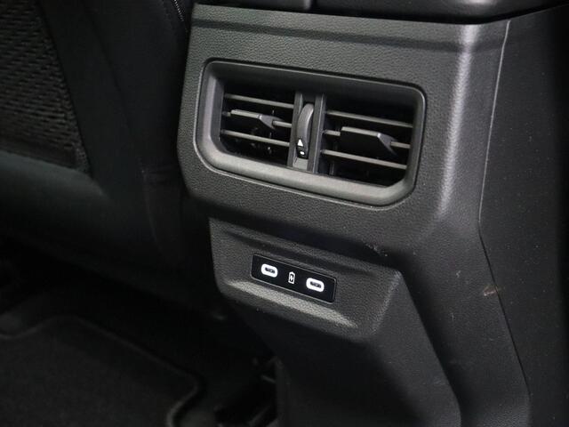 Renault Austral 1.2 E-Tech full hybrid 200 iconic esprit Alpine | Stoel Stuur Voorruitverwarming | Elektrisch verstelbare voorstoelen | Lichtmetalen velgen | Adaptive Cruise Control |