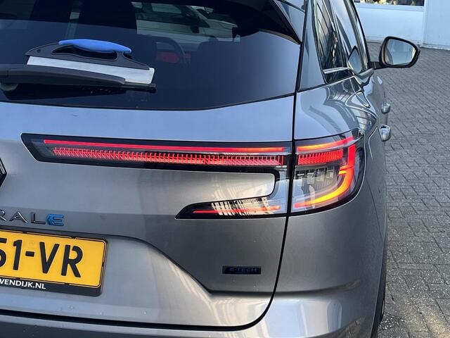 Renault Austral 1.2 E-Tech full hybrid 200 iconic esprit Alpine / 4 CONTROL / PANORAMADAK / CROSS CLIMATE ALL SEASON BANDEN / HARMAN KARDON