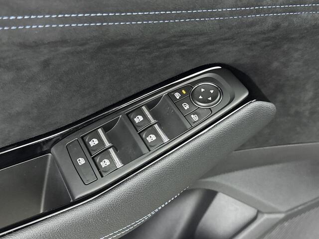 Renault Austral 1.2 E-Tech full hybrid 200 esprit Alpine | Adaptive Cruise Control | Blind Spot Warning | Elektrische Achterklep | Elektrisch Verstelbare Voorstoelen | Massagefunctie Bestuurderstoel | Stoel- Stuur en Voorruitverwarming |