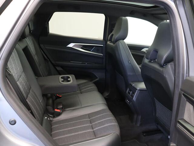 Renault Austral 1.3 mild hybrid 160pk X-Tronic techno | 1800 kg Geremd | Panoramisch dak | Stoel- en stuurwielverwarming | Voorruitverwarming | Elek. kofferklep |