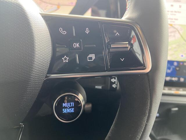 Renault Austral 1.2 E-Tech full hybrid 200 iconic esprit Alpine / 4CONTROL SYSTEEM / PACK AROUND VIEW CAMERA / ALLSEASON BANDEN / DEMO /