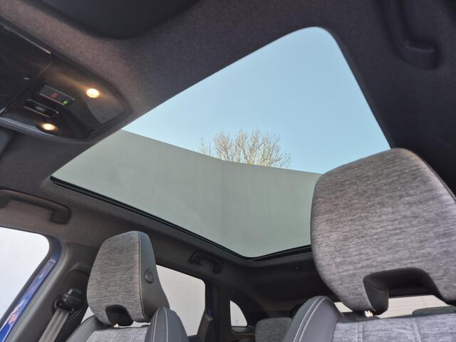 Renault Austral 1.3 mild hybrid 160 techno Automaat / Fabrieksgarantie tot 07-2026 / Adaptieve Cruise control / Pack Solid / Trekgewicht 1800 kg / Panoramadak / Apple Carplay Android Auto / Elektrische achterklep / Stuur-, Stoel en Voorruit verwarming / Achteruitrijcamer