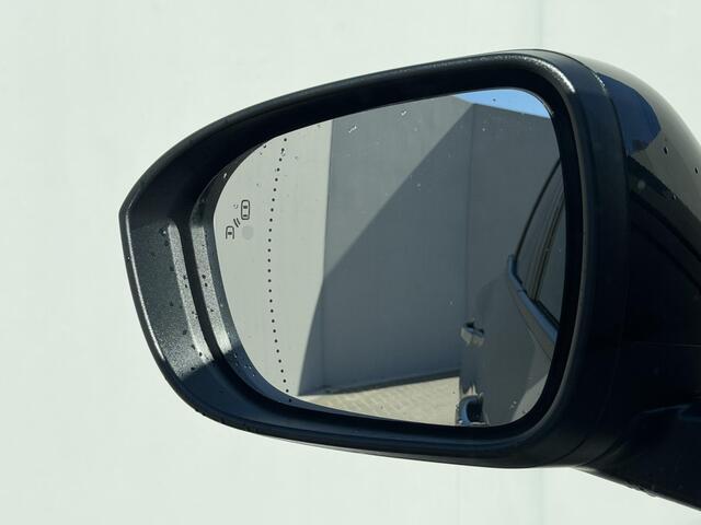 Renault Austral E-Tech full hybrid 200 iconic esprit Alpine / Fabrieks Garantie tot 02-2027 / 1.500 kg trekgewicht / 1e eigenaar / Adaptieve Cruise / Camera 360° / Stuur- en stoelverwarming / Elektrische stoelen & klep / Massagefunctie bestuurdersstoel / 19" LM wielen / 