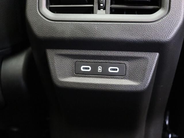 Renault Austral 1.3 mild hybrid 160 X-Tronic techno | 1800kg Geremd | Panoramisch dak | Elek. bedienbare stoelen | Voorruitverwarming | Stoel- en stuurwielverwarming |