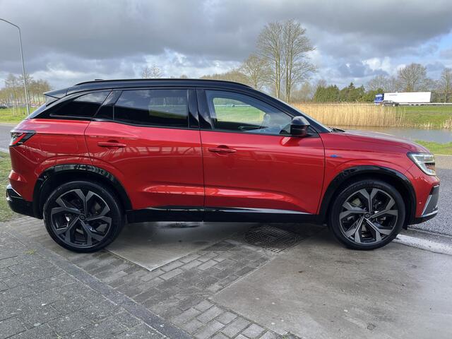 Renault Austral 1.2 E-Tech full hybrid 200PK Esprit Alpine / 4-Control / Panoramdak/ Winterpakket/ Stoelverw. 20'' LMV /