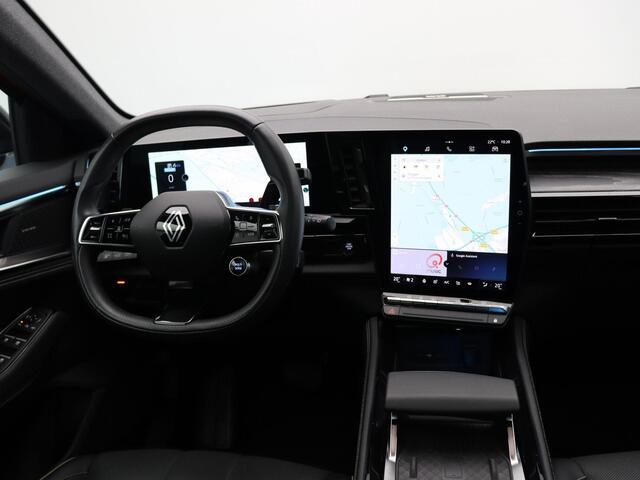 Renault Austral E-Tech Hybrid 200pk Iconic | Trekhaak | Full option | Harman Kardon | 4Control | Active driver assist | Panoramisch vast glazen dak |