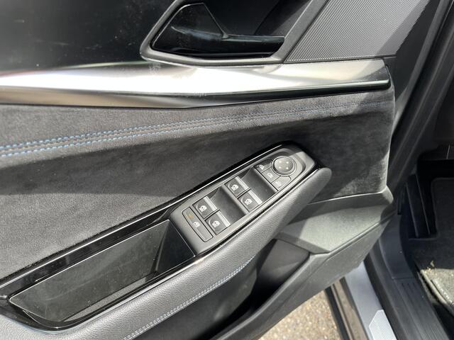 Renault Austral 200 Hybrid Techno Esprit Alpine 32.000 KM! | CAMERA | STOELVERWARMING. | PDC | APPLE CARPLAY | ANDROID AUTO | 20 INCH VELGEN