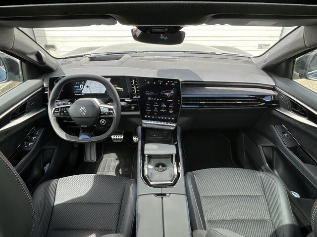Renault Austral 1.2 E-Tech full hybrid 200 esprit Alpine / 4 Control / HUD / 360 Camera / Elektrische stoel met geheugen / Stoel Stuurwiel en Voorruitverwarming /