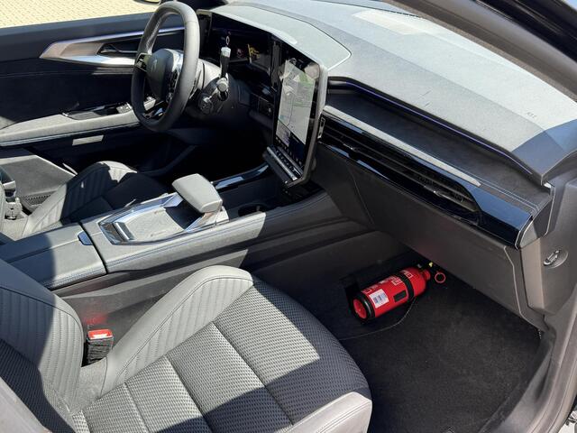 Renault Austral NIEUW MODEL 1.2 full hybrid 200 esprit Alpine 360 Camera / All season / Navigatie / Carplay / Electr. klep / Electr. stoelen / Stoel/ Stuur verwarm. / Adaptive cruise