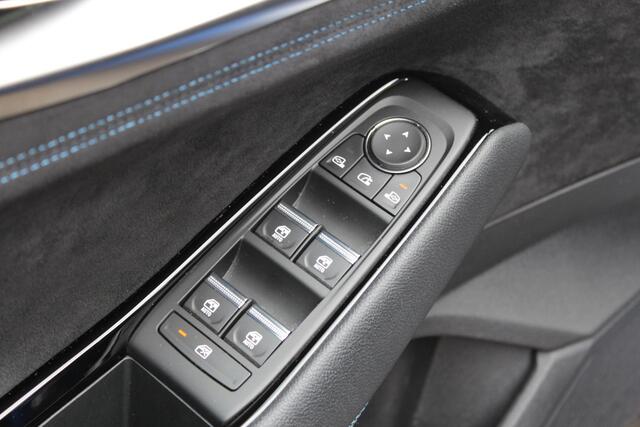 Renault Austral 1.2 E-Tech full hybrid 200 Iconic Esprit Alpine HUD, stuur/stoel verw, Adap cruis.