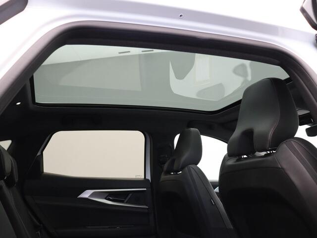 Renault Austral Mild hybrid 160pk X-Tronic techno | 1800kg Geremd | Panoramisch dak | Elek. bedienbare stoelen | Voorruitverwarming | Stoel- en stuurwielverwarming |