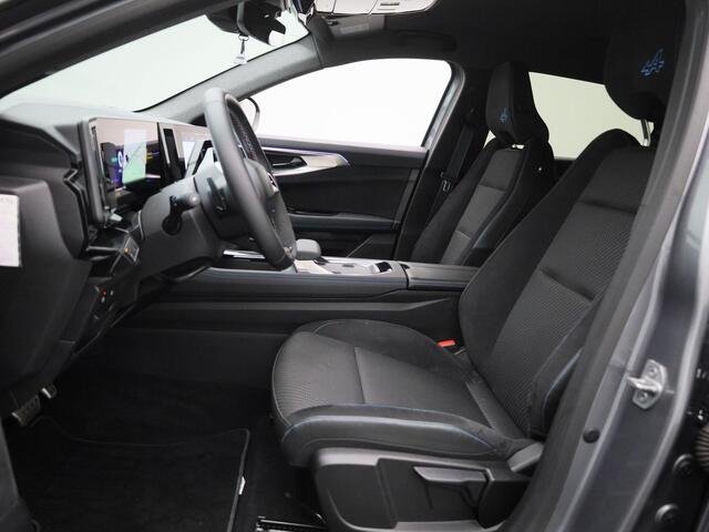 Renault Austral 1.2 E-Tech full hybrid 200 techno esprit Alpine | Navigatie | Camera | Adaptief cruise. | Alcantara | Trekhaak | Electrische klep