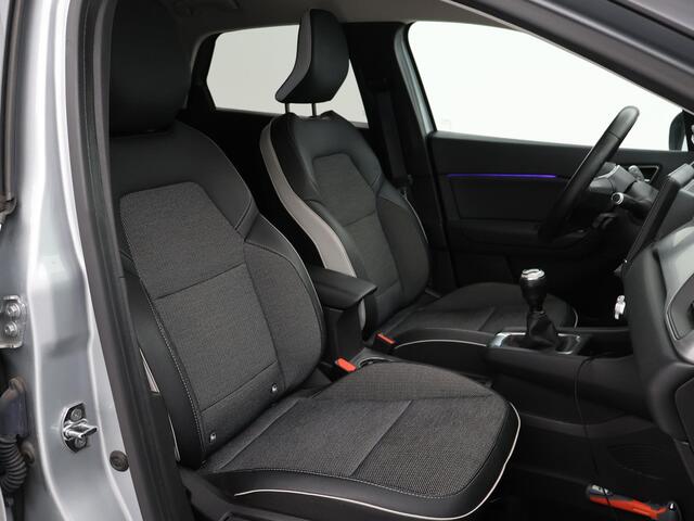 Renault CAPTUR 1.0 TCe 100 PK INTENS + APPLE CARPLAY / SFEERVERLICHTING / TREKHAAK