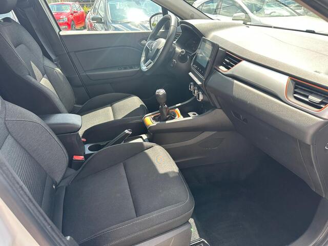 Renault CAPTUR 1.0 TCe 100 Intens