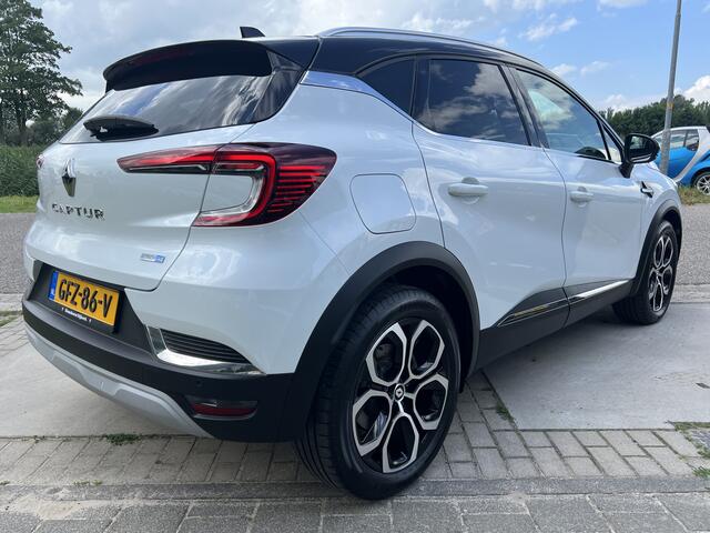 Renault CAPTUR 1.6 E-Tech Plug-in Hybrid 160 Intens / Automaat / Keyless / Climate / PDC V+A / Camera / Adaptive cruise / Lane assist / Applecarplay - Androidauto /