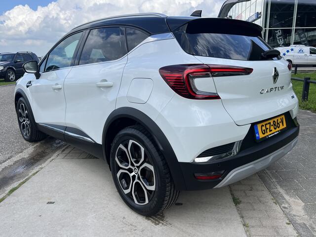 Renault CAPTUR 1.6 E-Tech Plug-in Hybrid 160 Intens / Automaat / Keyless / Climate / PDC V+A / Camera / Adaptive cruise / Lane assist / Applecarplay - Androidauto /