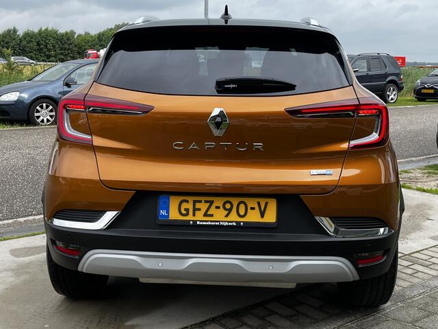 Renault CAPTUR 1.6 E-Tech Plug-in Hybrid 160 R.S. Line / Automaat / Keyless / Adaptive Cruise / Camera / PDC V+A / Climate / 18'' LMV /