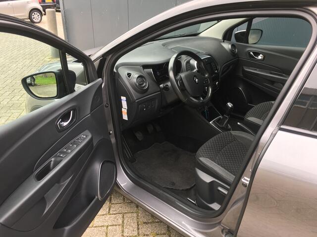 Renault CAPTUR 0.9 TCe Intens, Achteruitrij camera, Cruise, Airco