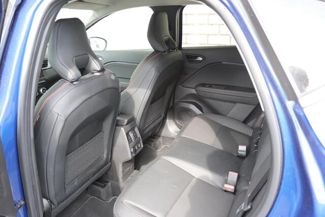 Renault CAPTUR 1.3 Mild Hybrid 160 EDC Iconic | Apple Carplay/Android Auto | Navigatie | 360 graden camera | Leder |