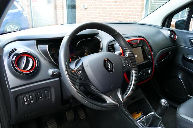Renault CAPTUR 0.9 TCe Xmod. Zwart Dak, Leer, Stoelverw, Navi, Camera, Clima, 17"LMV, Haak 1200kg