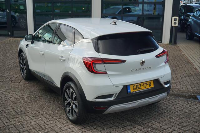 Renault CAPTUR 1.3 TCE 140 EDC Techno
