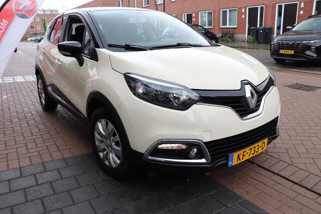 Renault CAPTUR 1.2 TCe Expression Automaat.