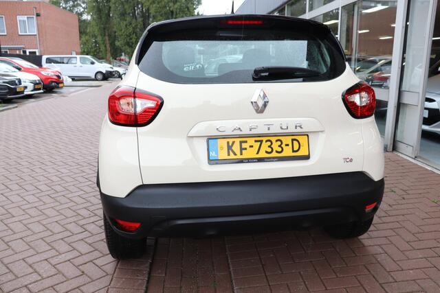 Renault CAPTUR 1.2 TCe Expression Automaat.