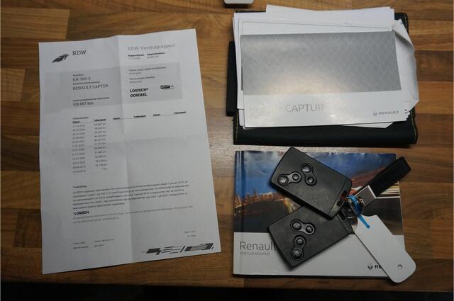 Renault CAPTUR 1.2 TCe Wave CAMERA STOELVERWM CRUISEC NAVIGATIE TEL......