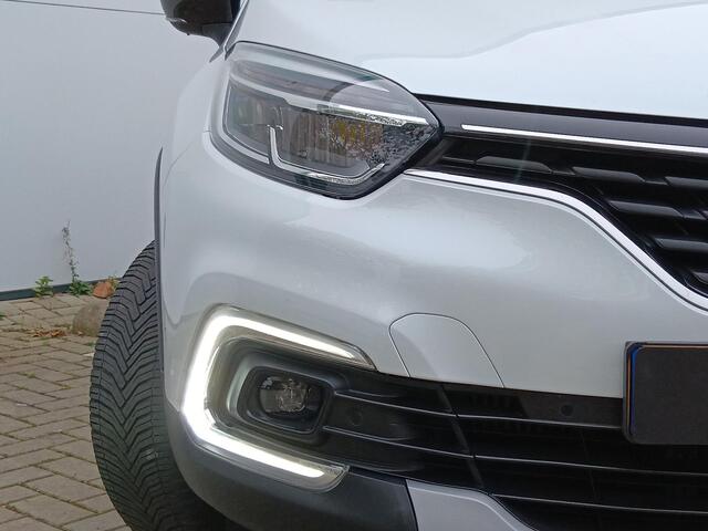 Renault CAPTUR 0.9 TCe Intens Climate Control / Navigatie / Parkeersensoren / Trekhaak / Lichtmetalen Velgen / Privacy Glass