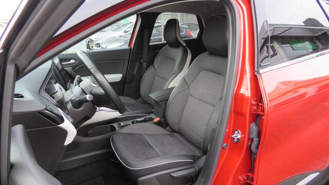 Renault CAPTUR 1.6 E-Tech Plug-in Hybrid 160 Intens Camera, Stoelverw., Navigatie, 30661 km !!