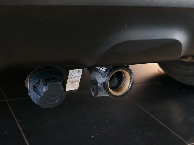 Renault CAPTUR 0.9 TCe Intens - Afneembare trekhaak, sensor achter, airco, radio, clima