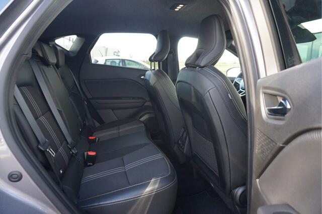 Renault CAPTUR 1.6 E-Tech Hybrid 145 E-Tech Engineered